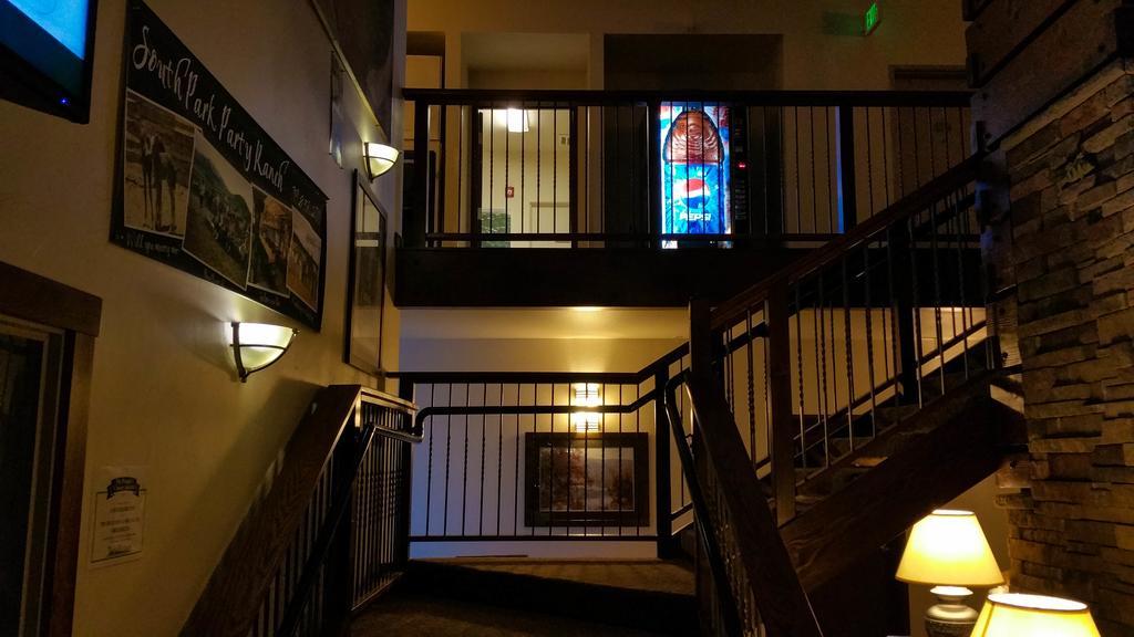 A Riverside Inn Travelodge By Wyndham Fairplay Esterno foto